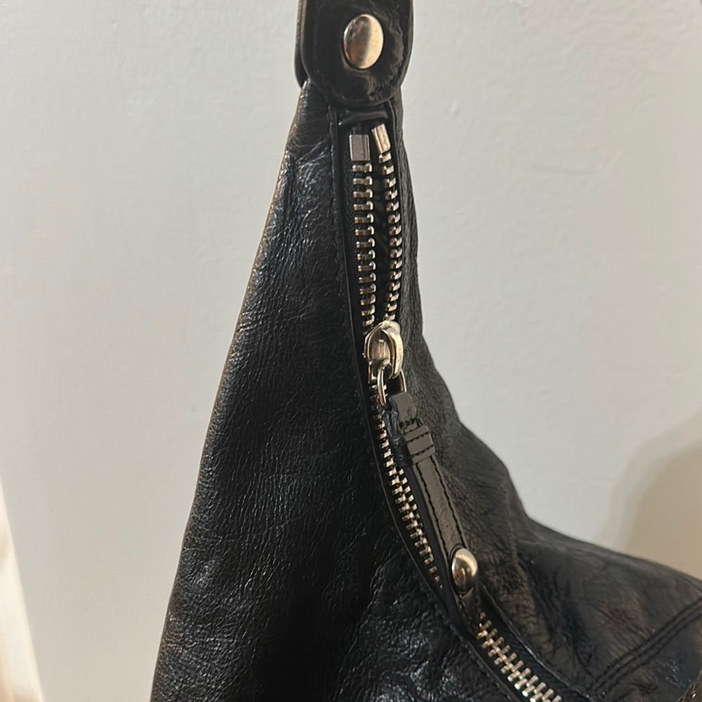 Hobo the original black Leather Shoulder Bag - Picture 5 of 9